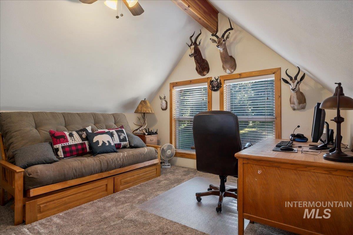 21 Pioneer Dr