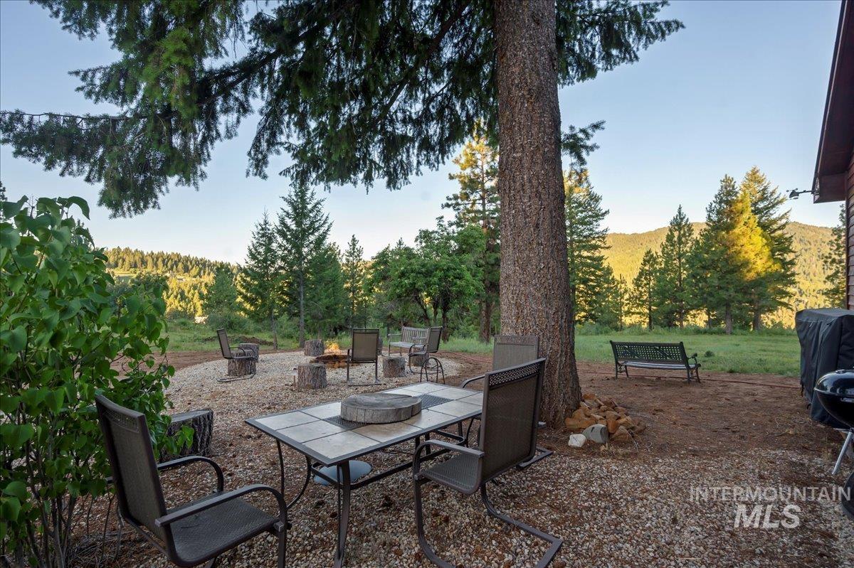 21 Pioneer Dr