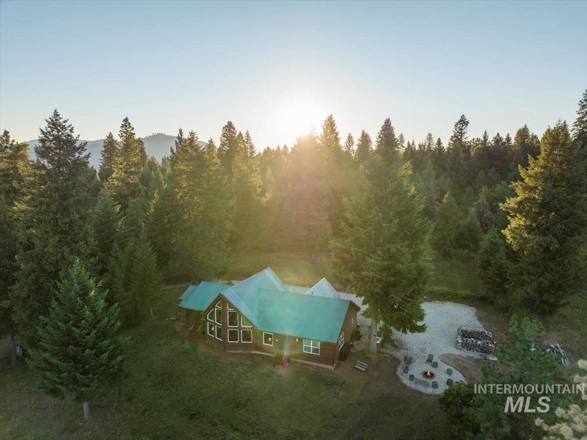 21 Pioneer Dr