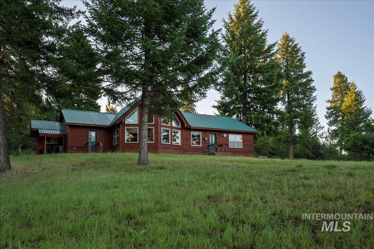21 Pioneer Dr