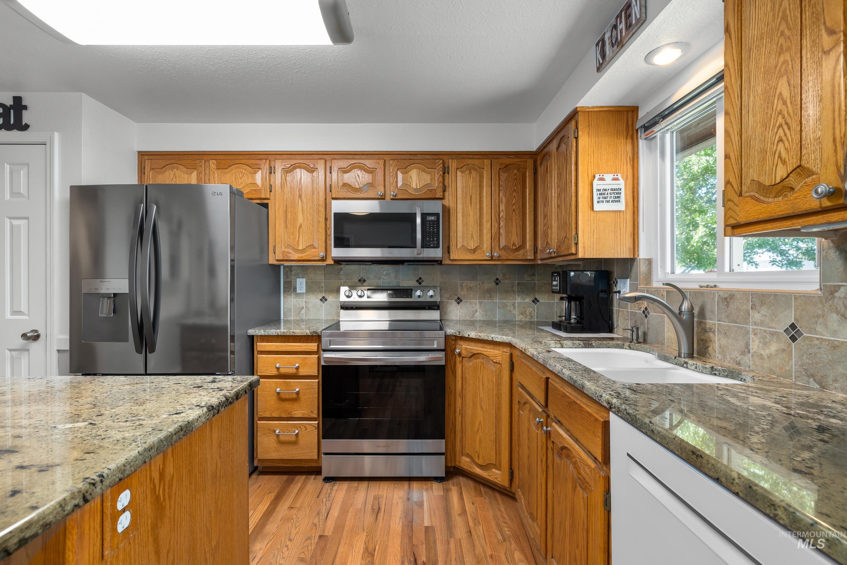 5245 S Fruithill Pl.