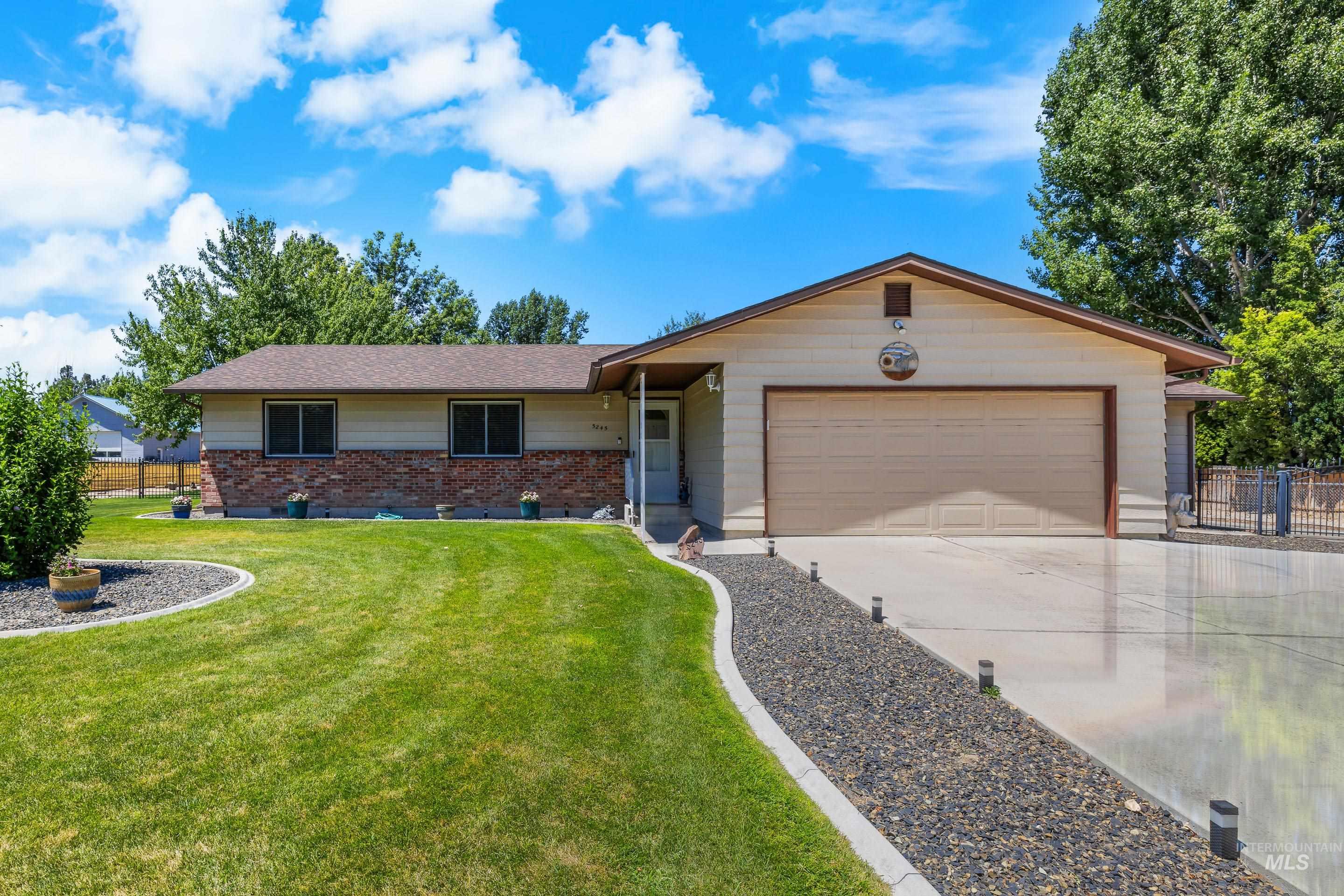 5245 S Fruithill Pl.