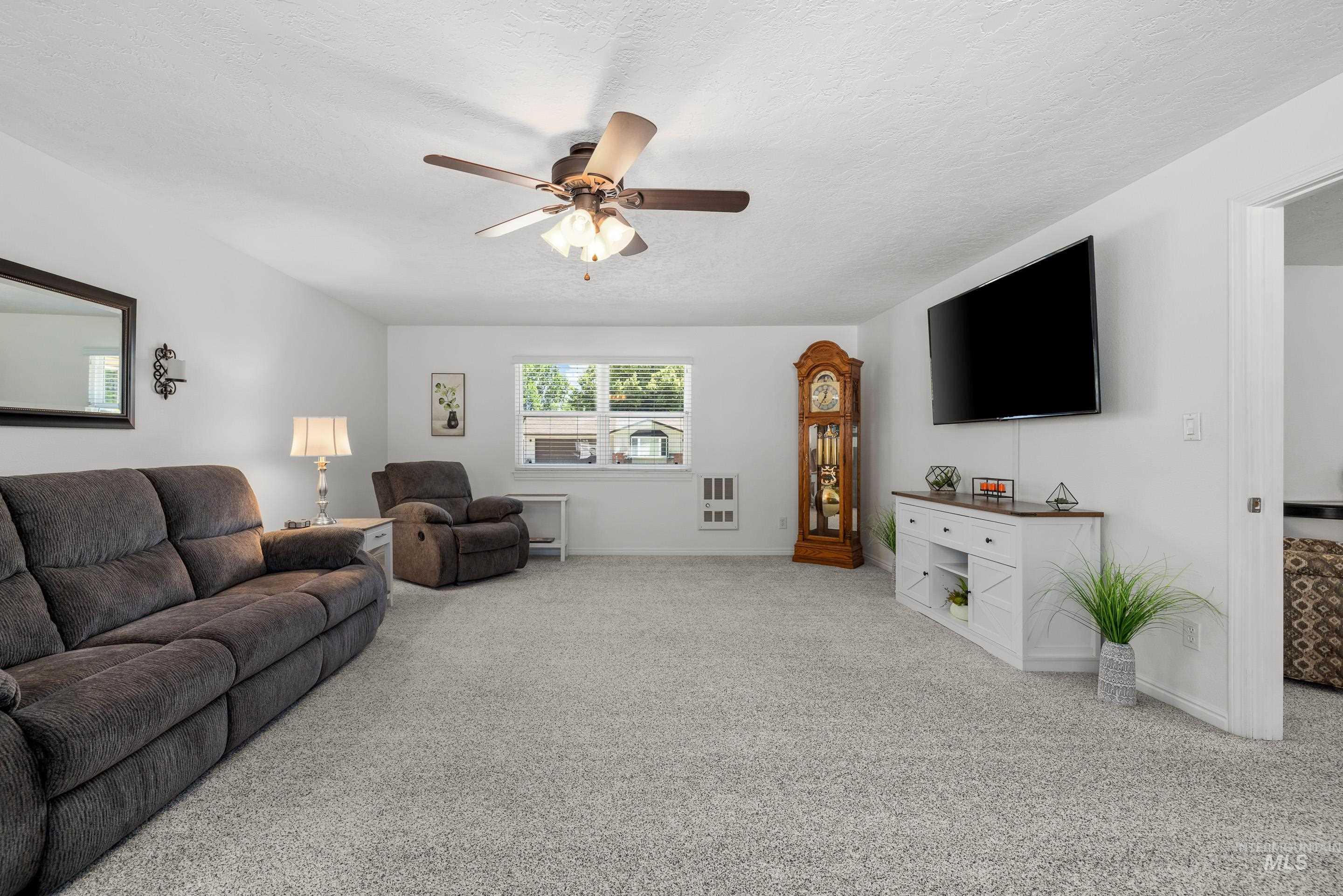 5245 S Fruithill Pl.