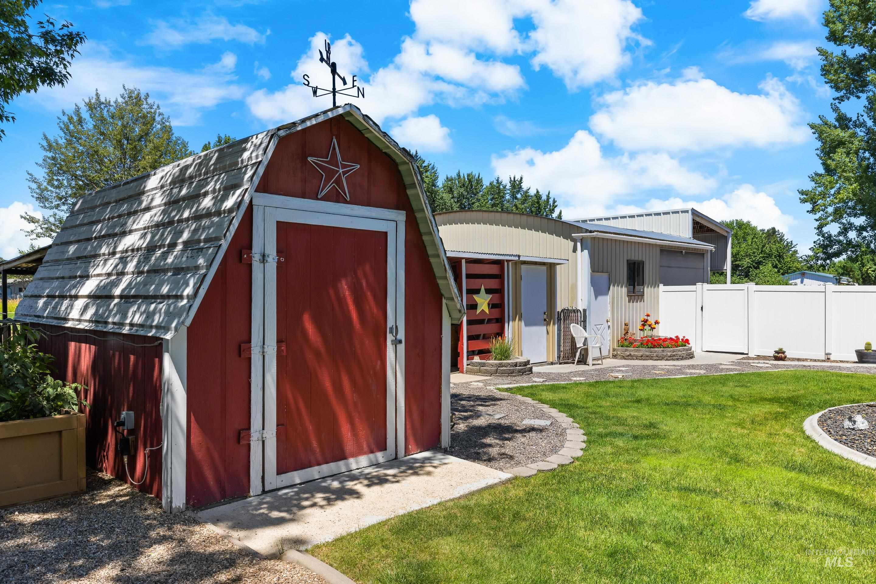 5245 S Fruithill Pl.