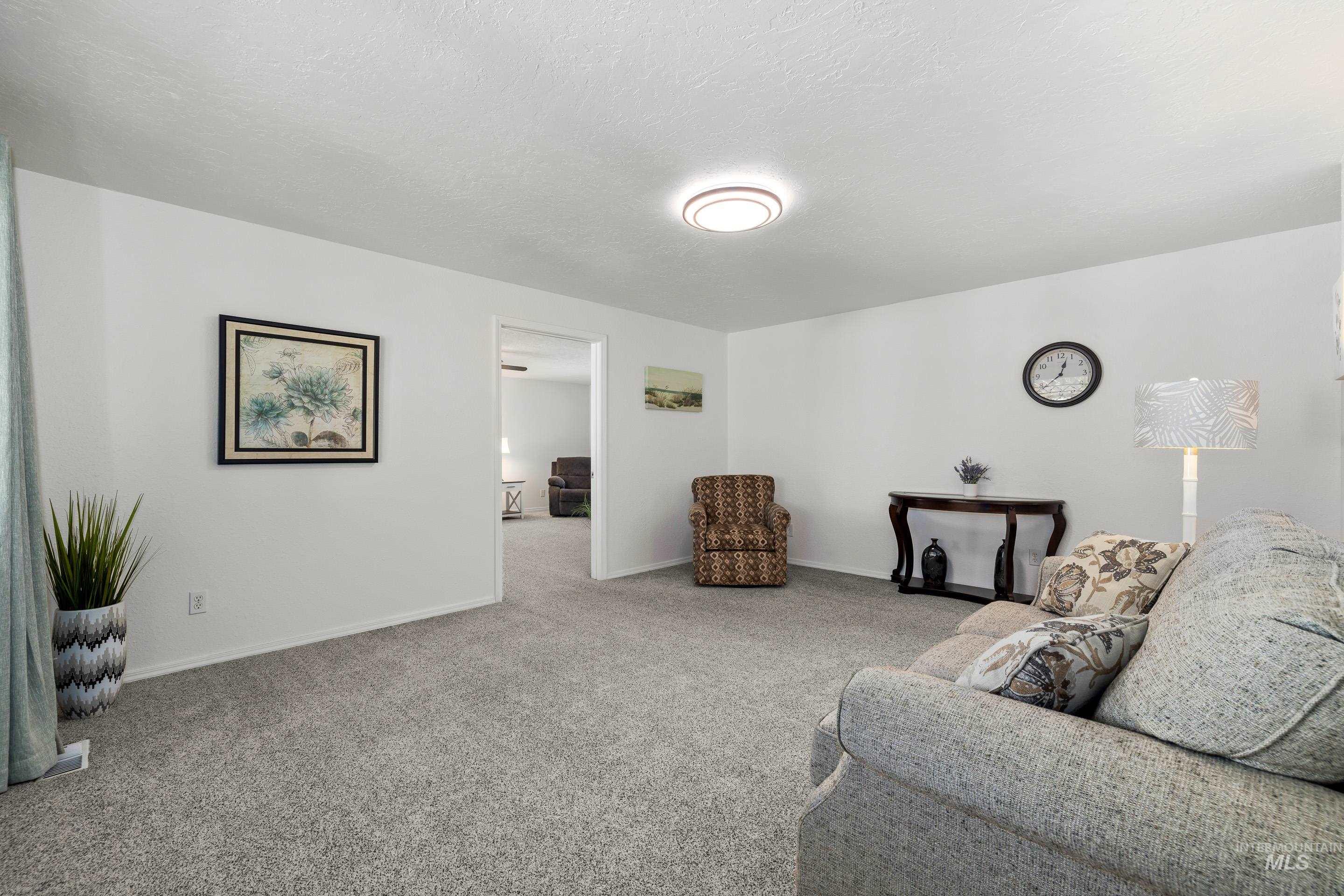 5245 S Fruithill Pl.