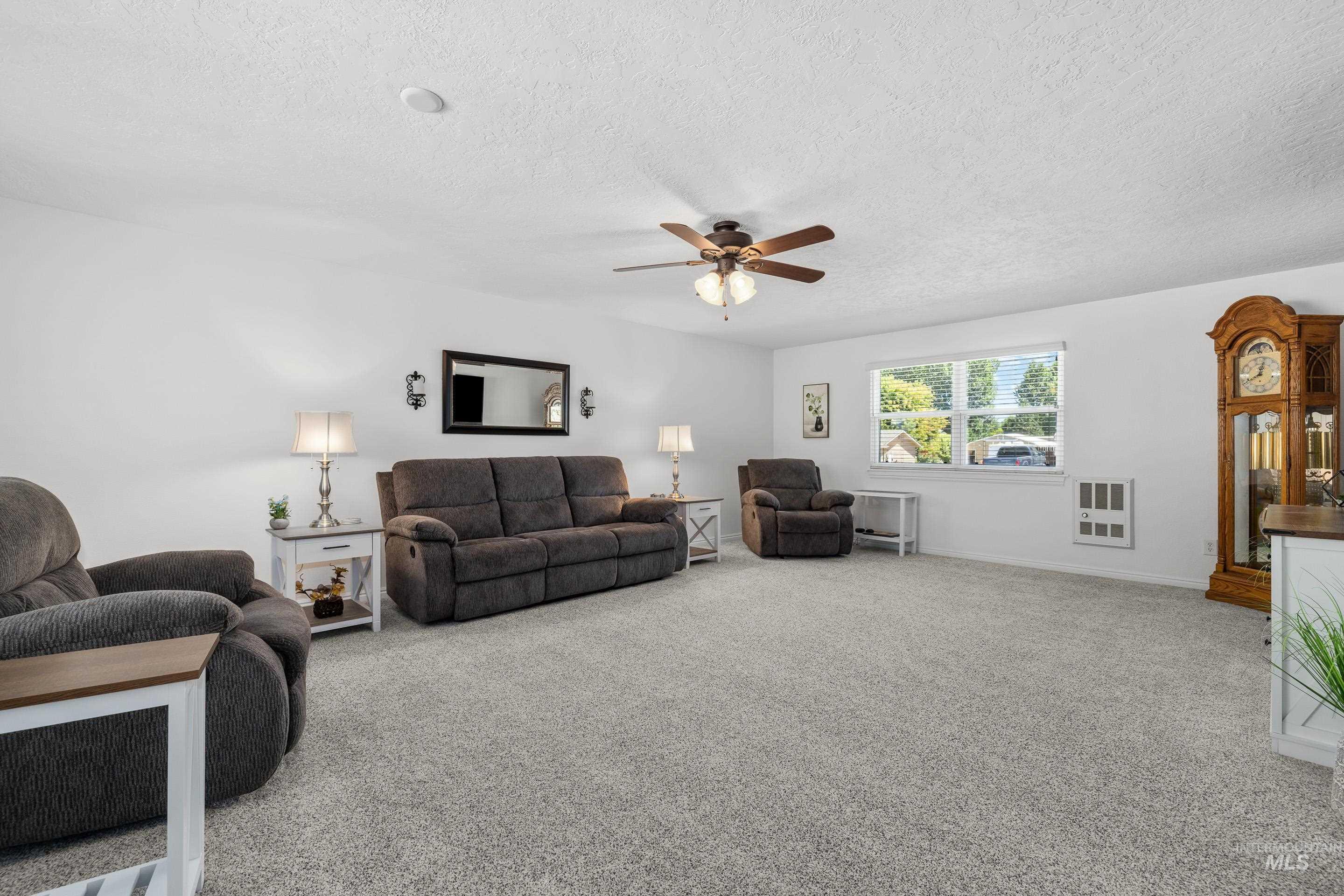 5245 S Fruithill Pl.