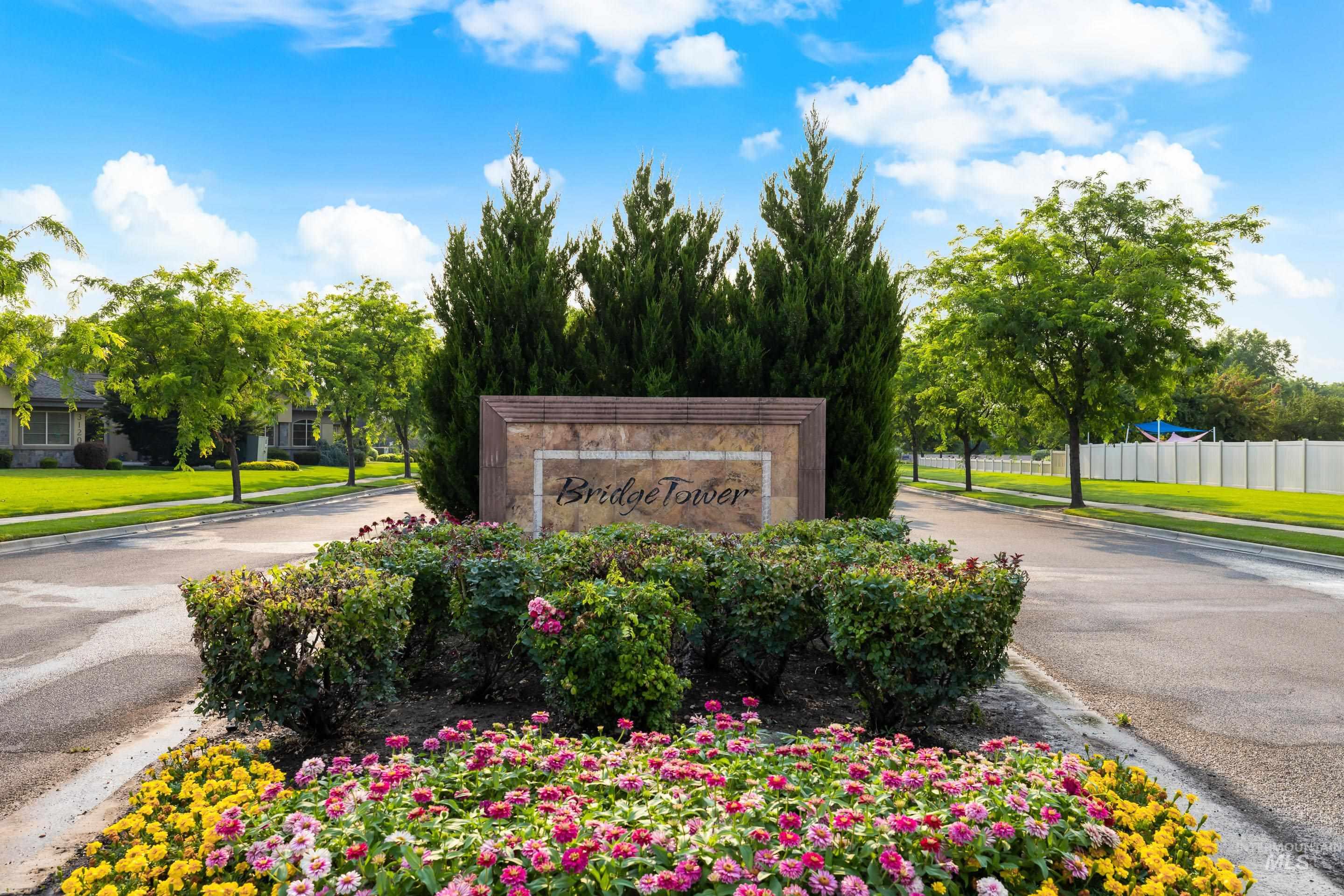 2246 W Los Flores Drive