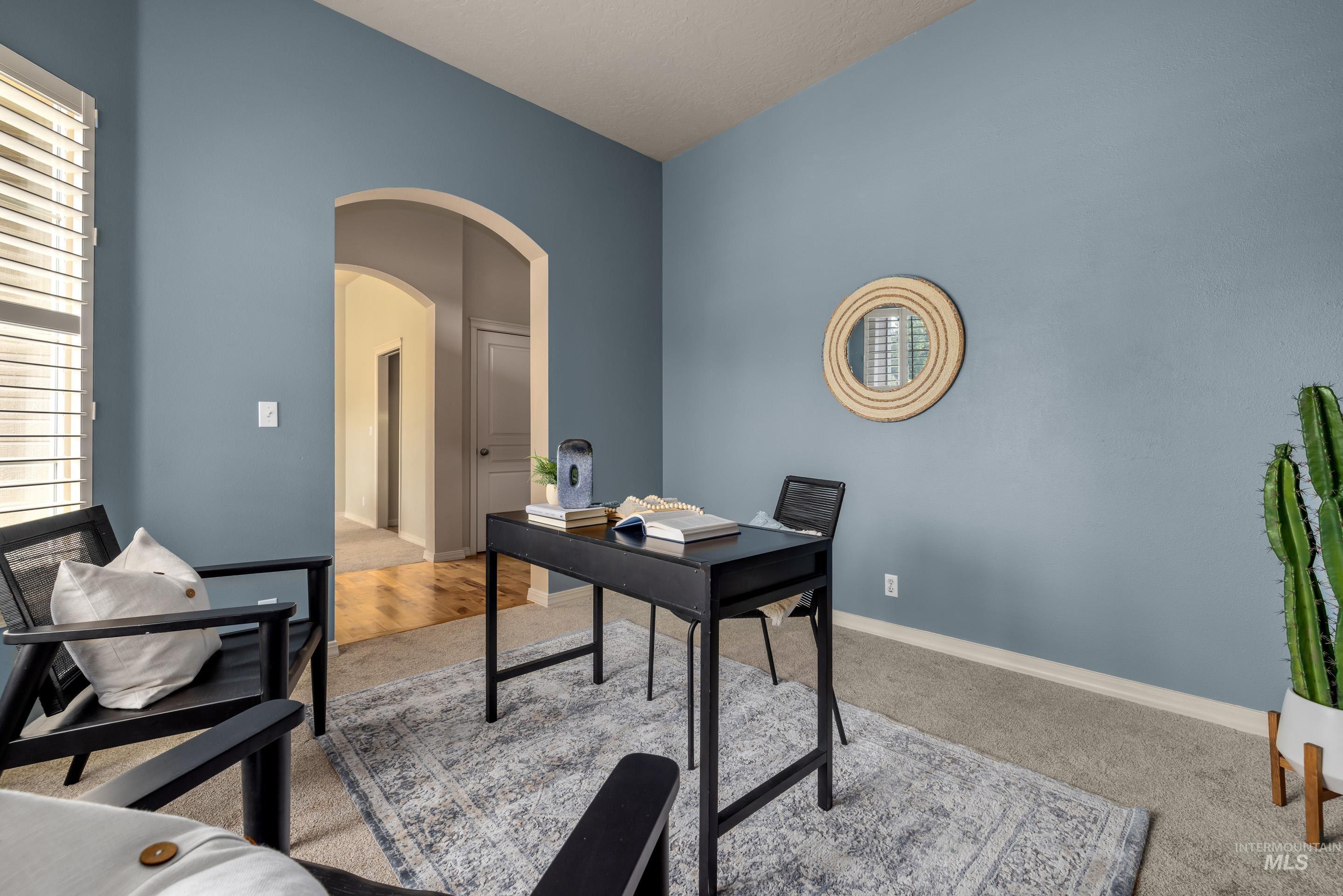 2246 W Los Flores Drive