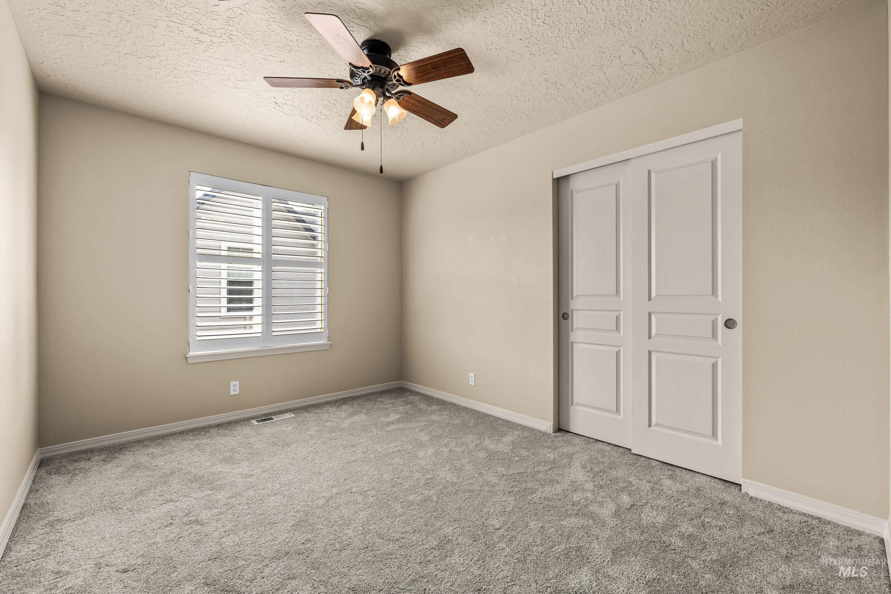 2246 W Los Flores Drive