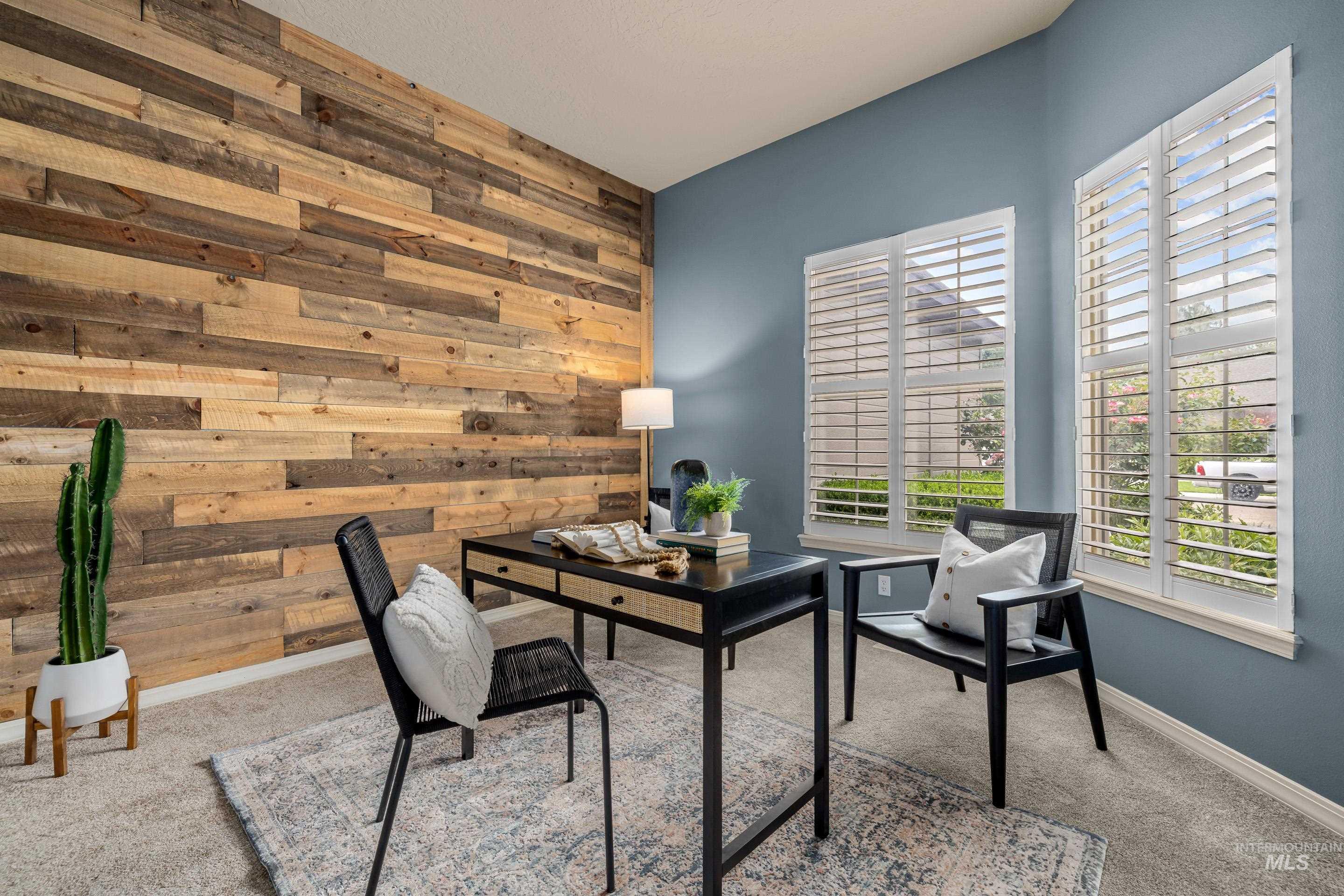 2246 W Los Flores Drive