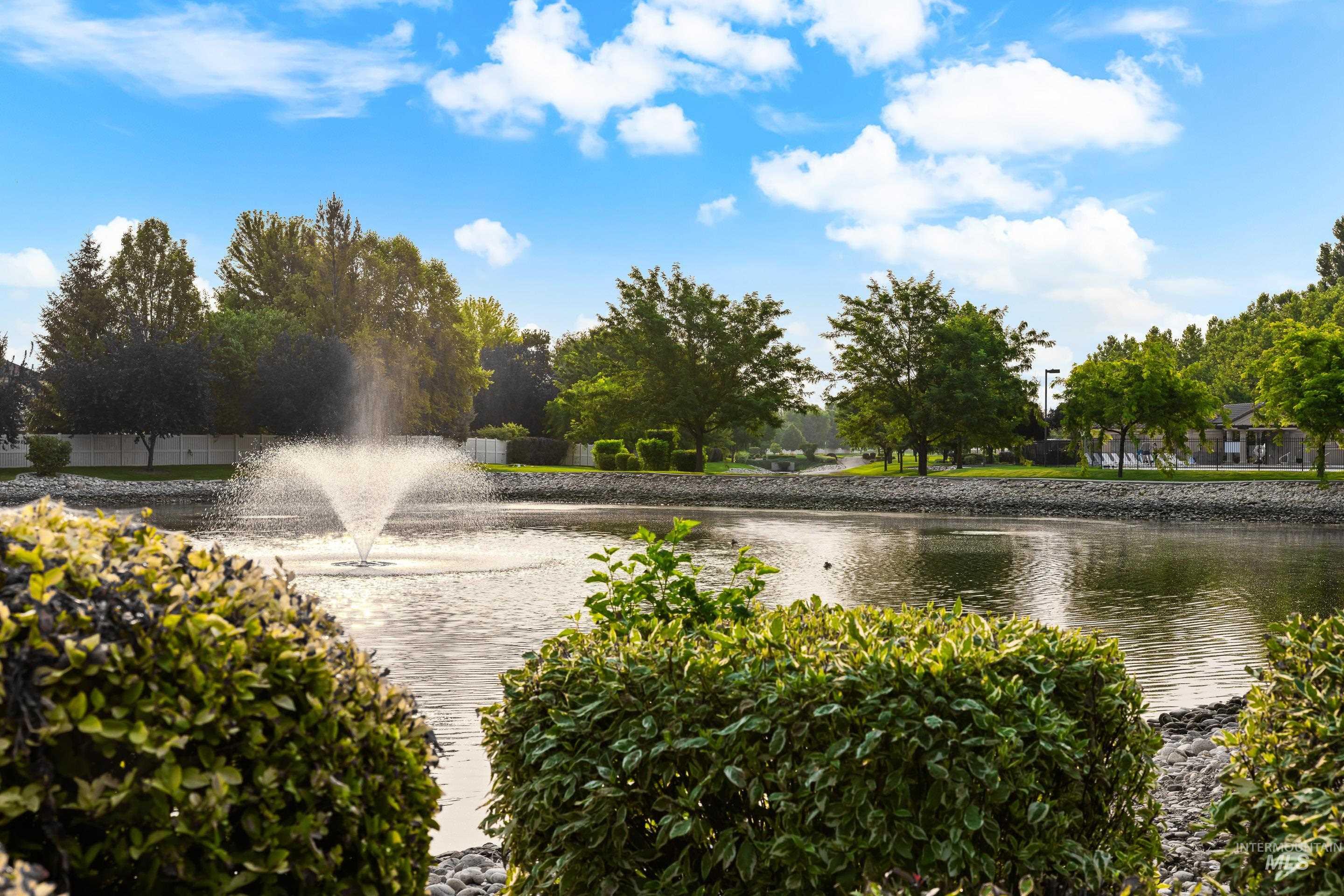 2246 W Los Flores Drive