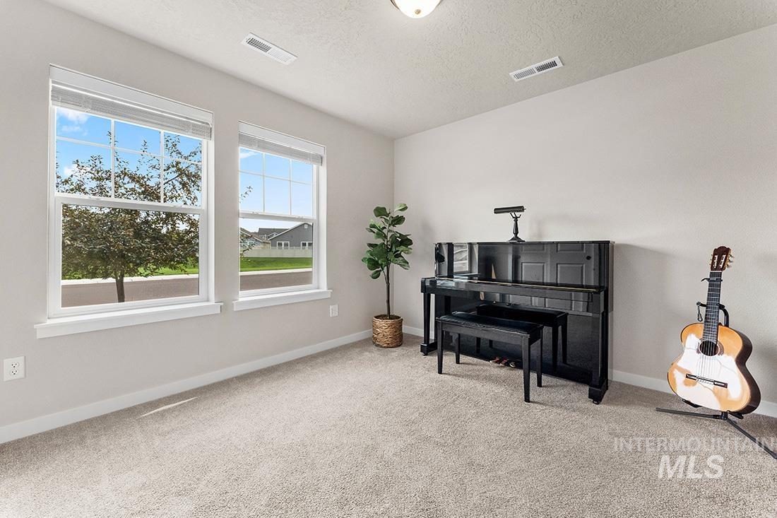 17019 N Thomas Paine Way