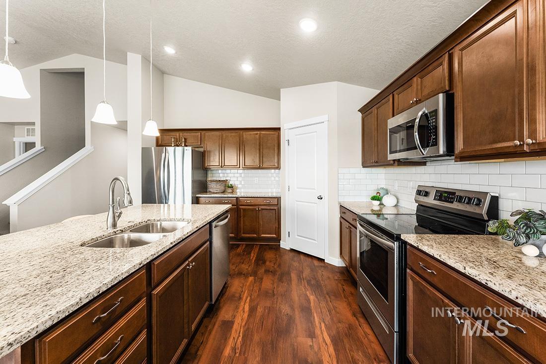 17019 N Thomas Paine Way