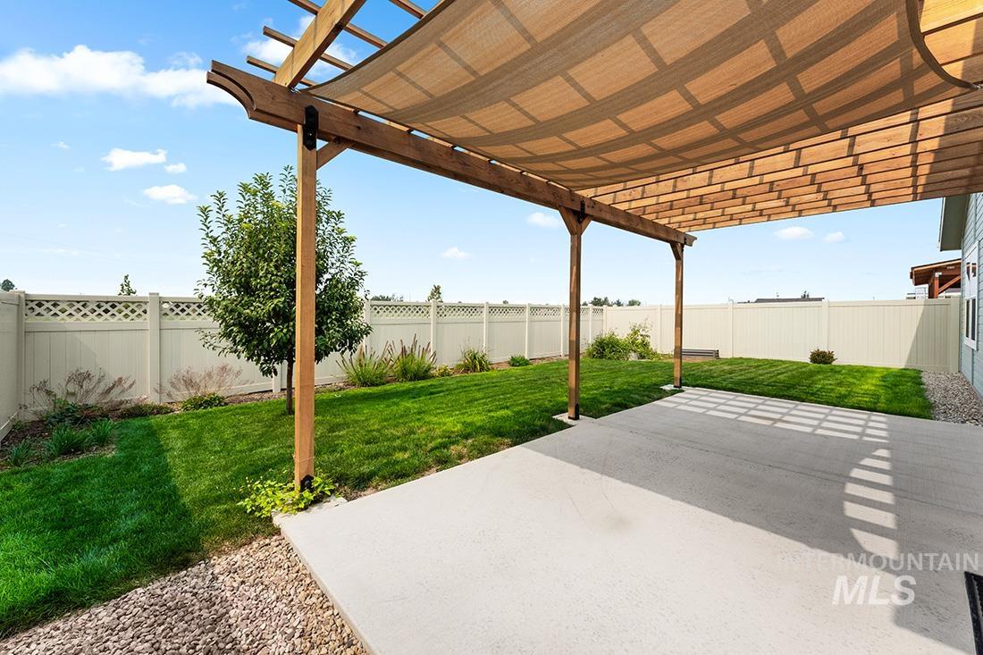 17019 N Thomas Paine Way