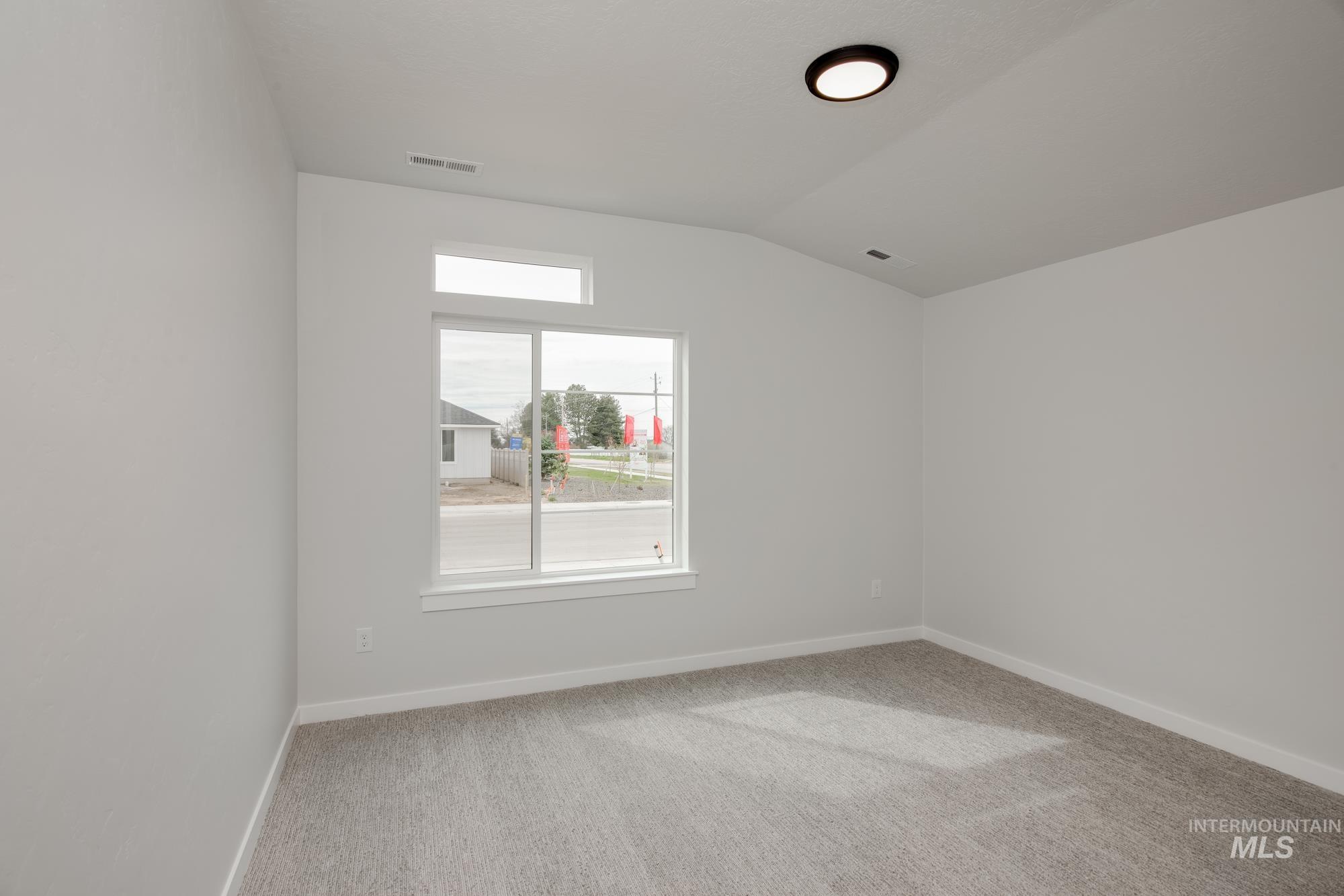 5843 W Mikonos St