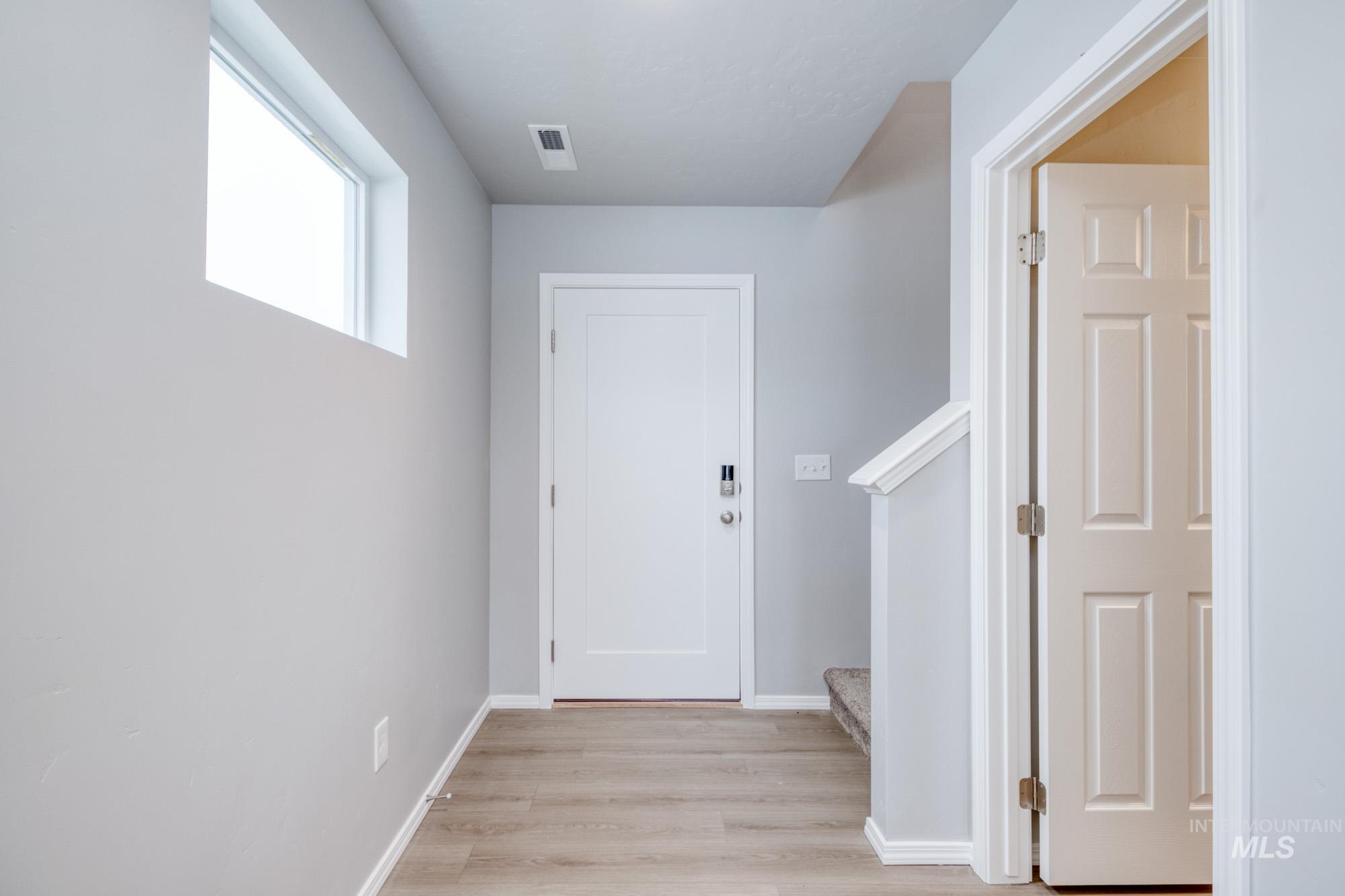 52 S Woodland Grove Way