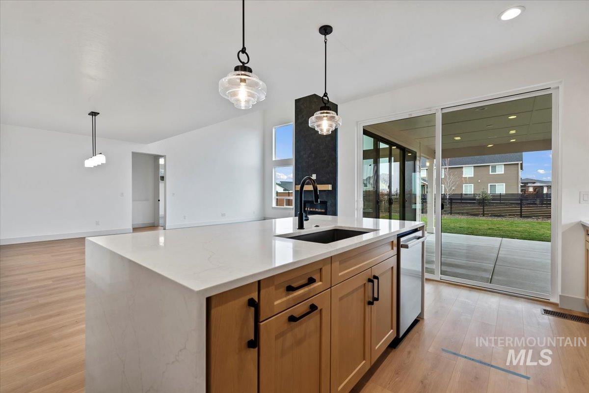 6340 W Largo Dr Unit: Alpine