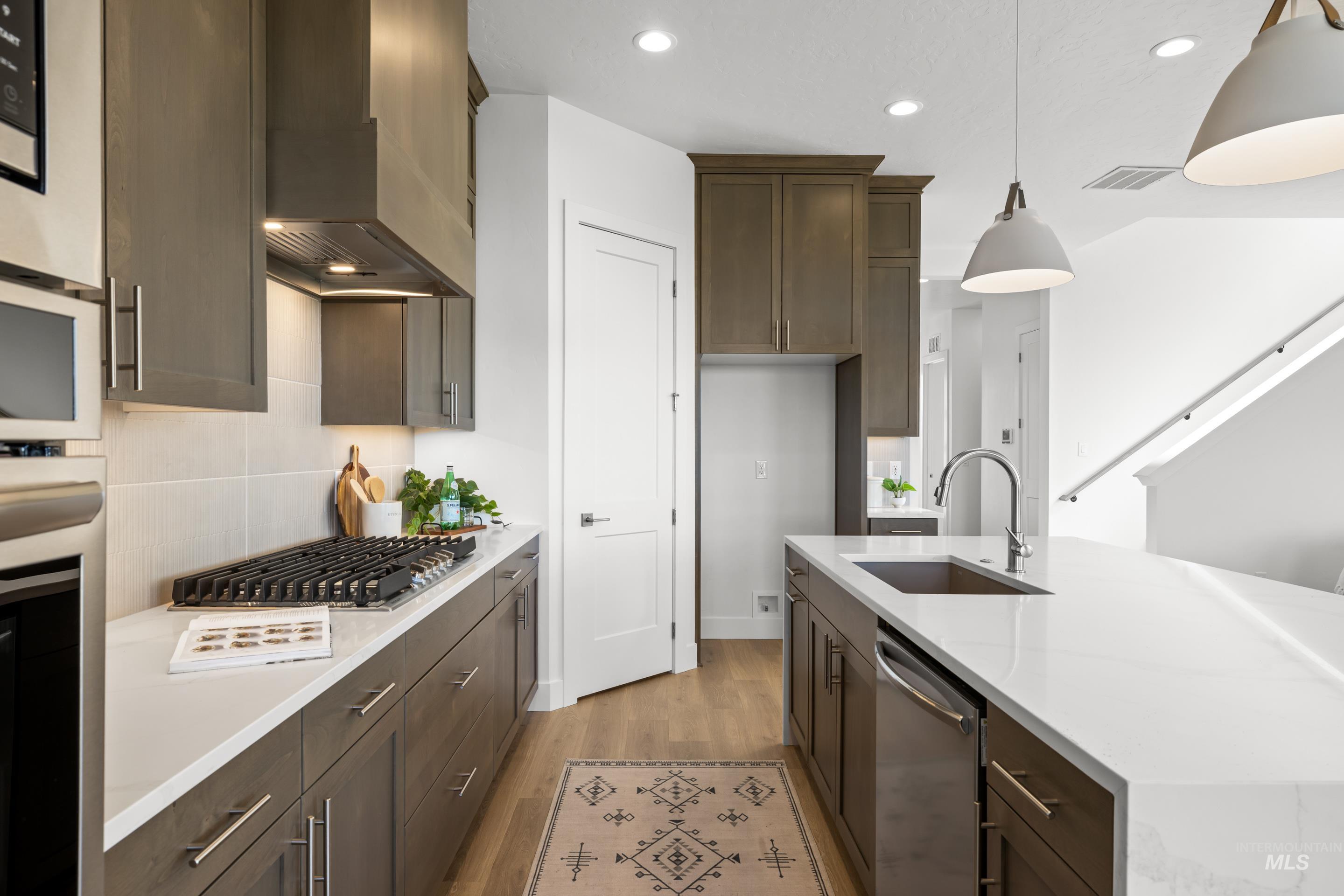 6378 W W Largo Dr Unit: Rogue