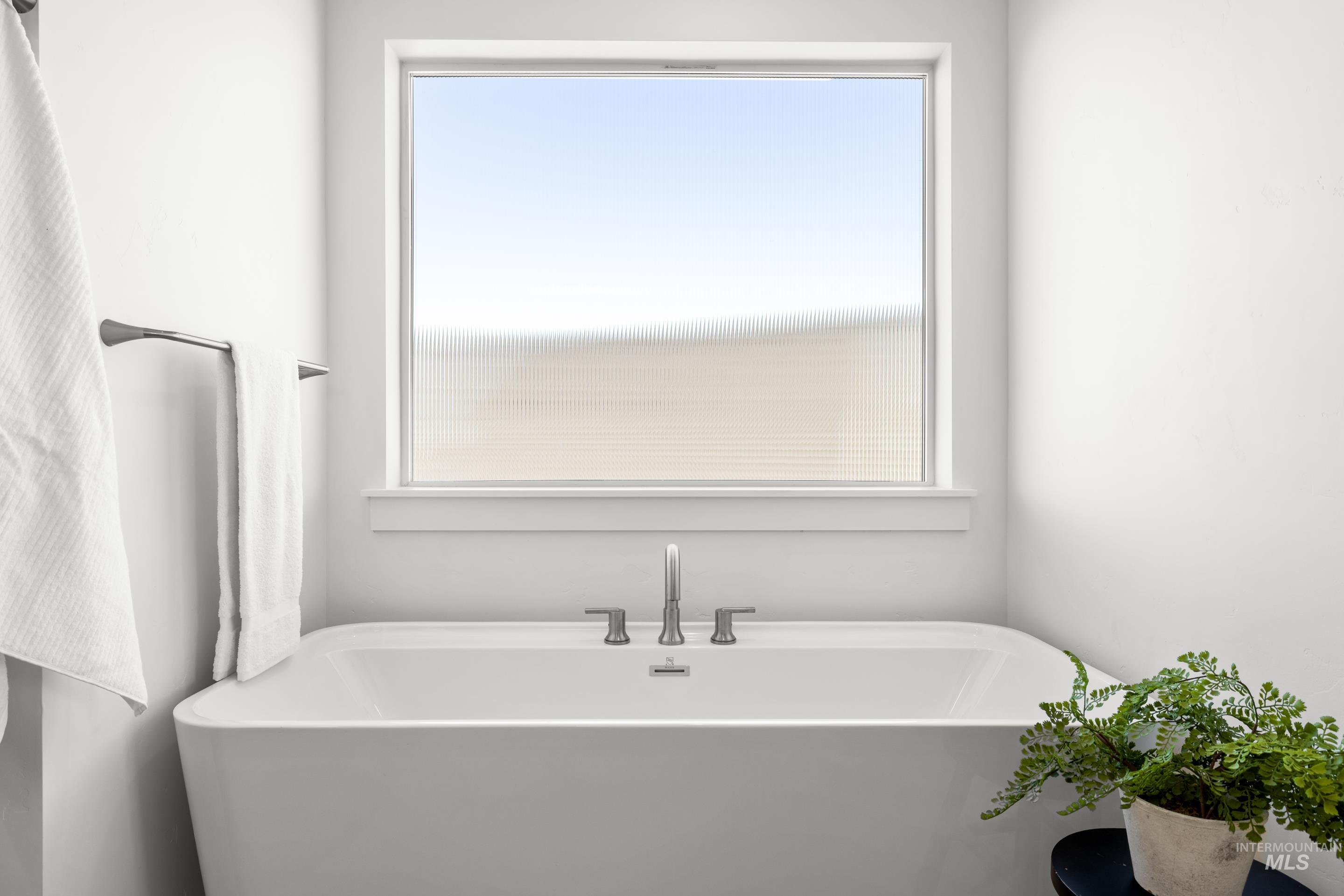 6378 W W Largo Dr Unit: Rogue