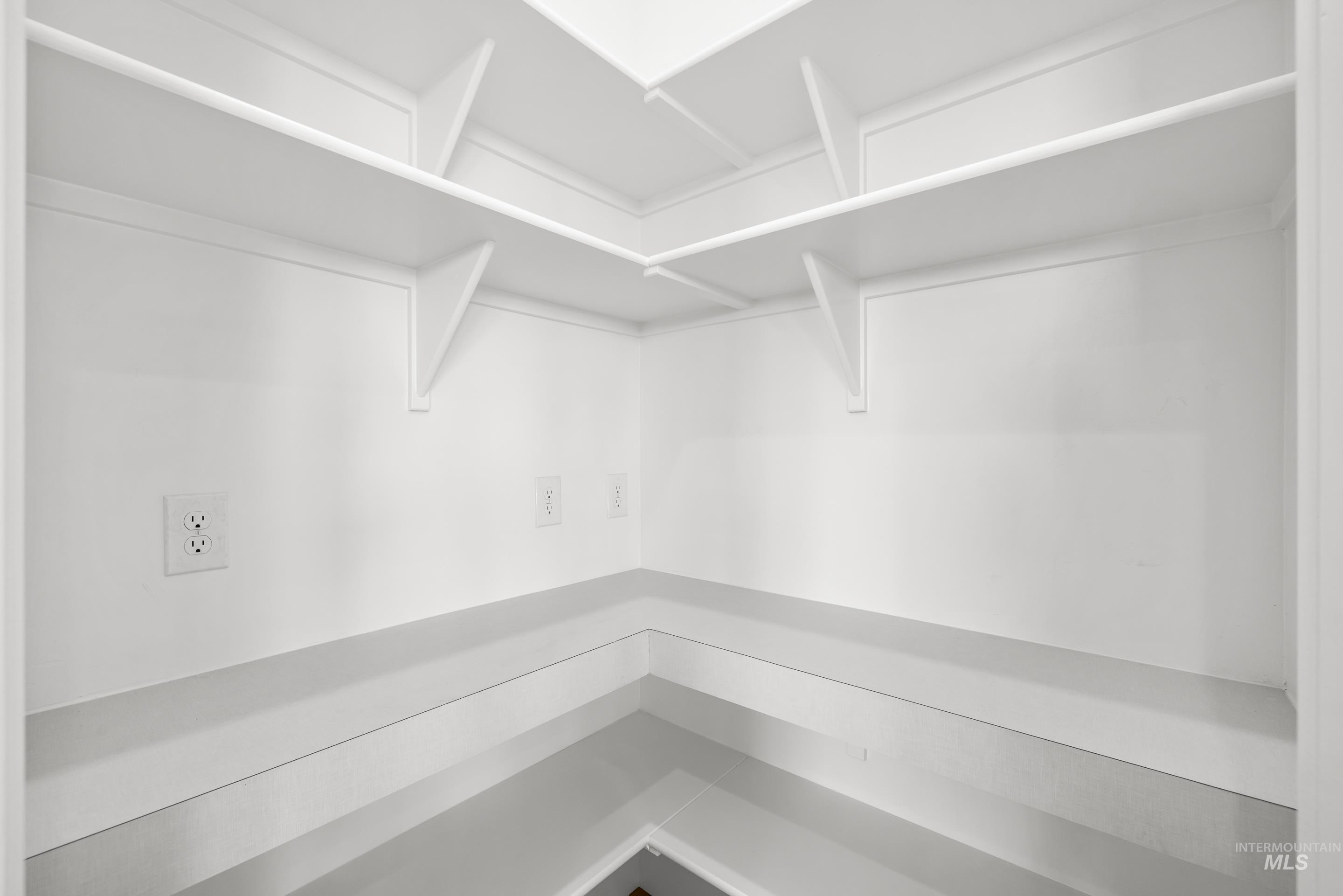 6378 W W Largo Dr Unit: Rogue