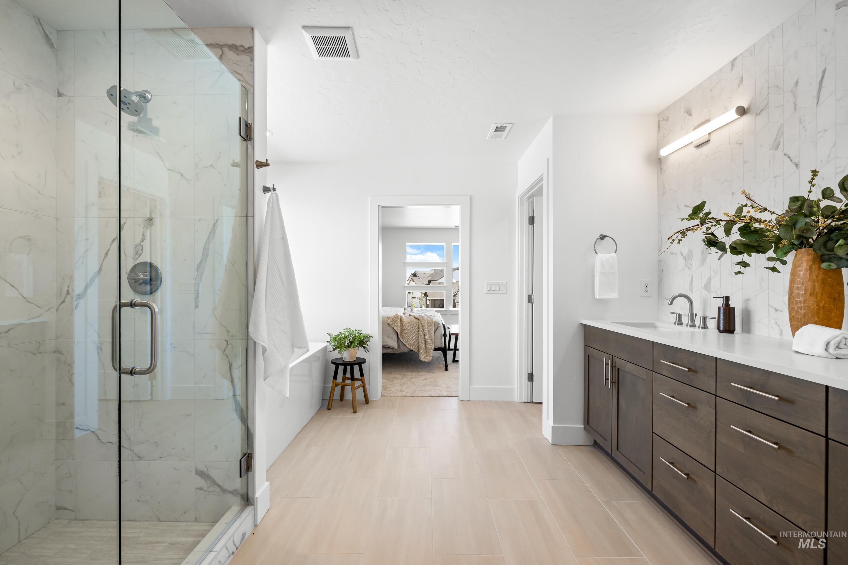 6378 W W Largo Dr Unit: Rogue