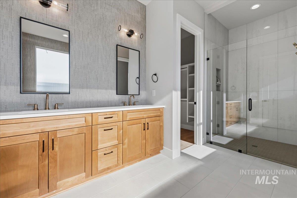 7856 W Flathead Lake Street Unit: Sierra Multi-Gen-QMI