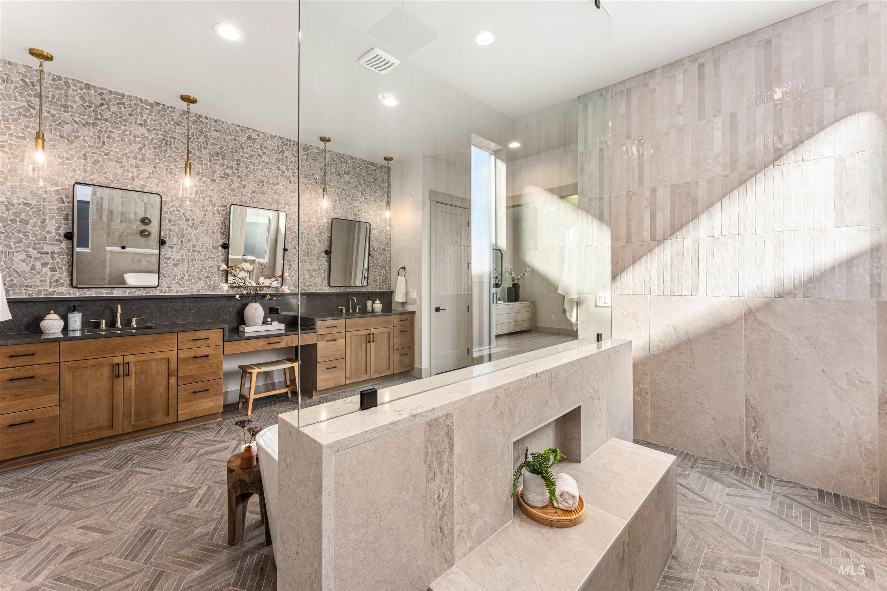 7564 W Flathead Lakes St. Unit: Tahoma B - QMI