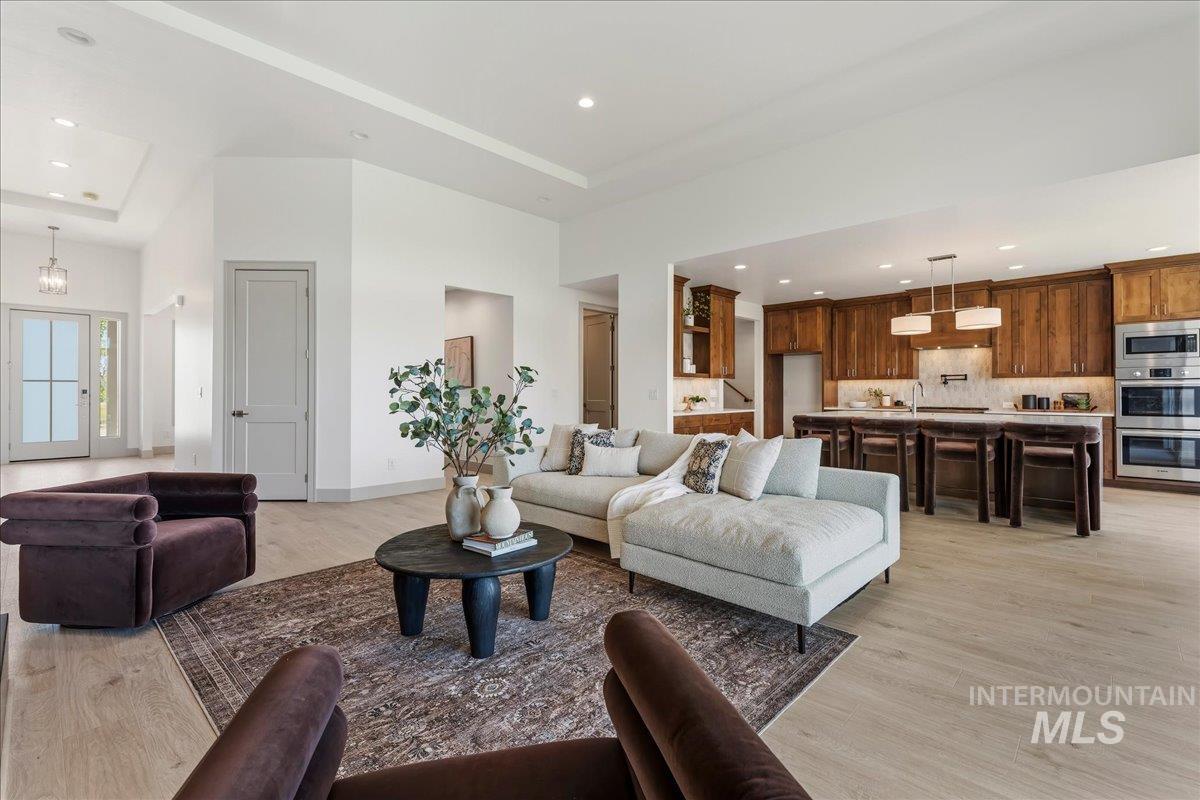 7542 W Flathead Lake St Unit: Shasta XXL D - QMI