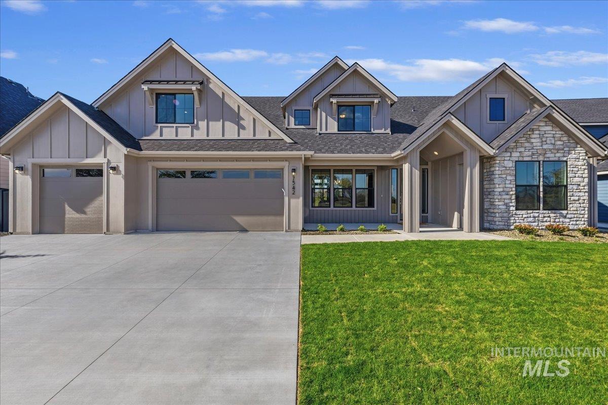 7542 W Flathead Lake St Unit: Shasta XXL D - QMI