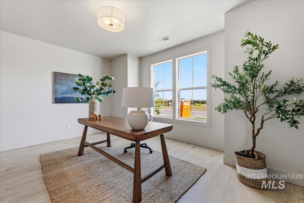7542 W Flathead Lake St Unit: Shasta XXL D - QMI