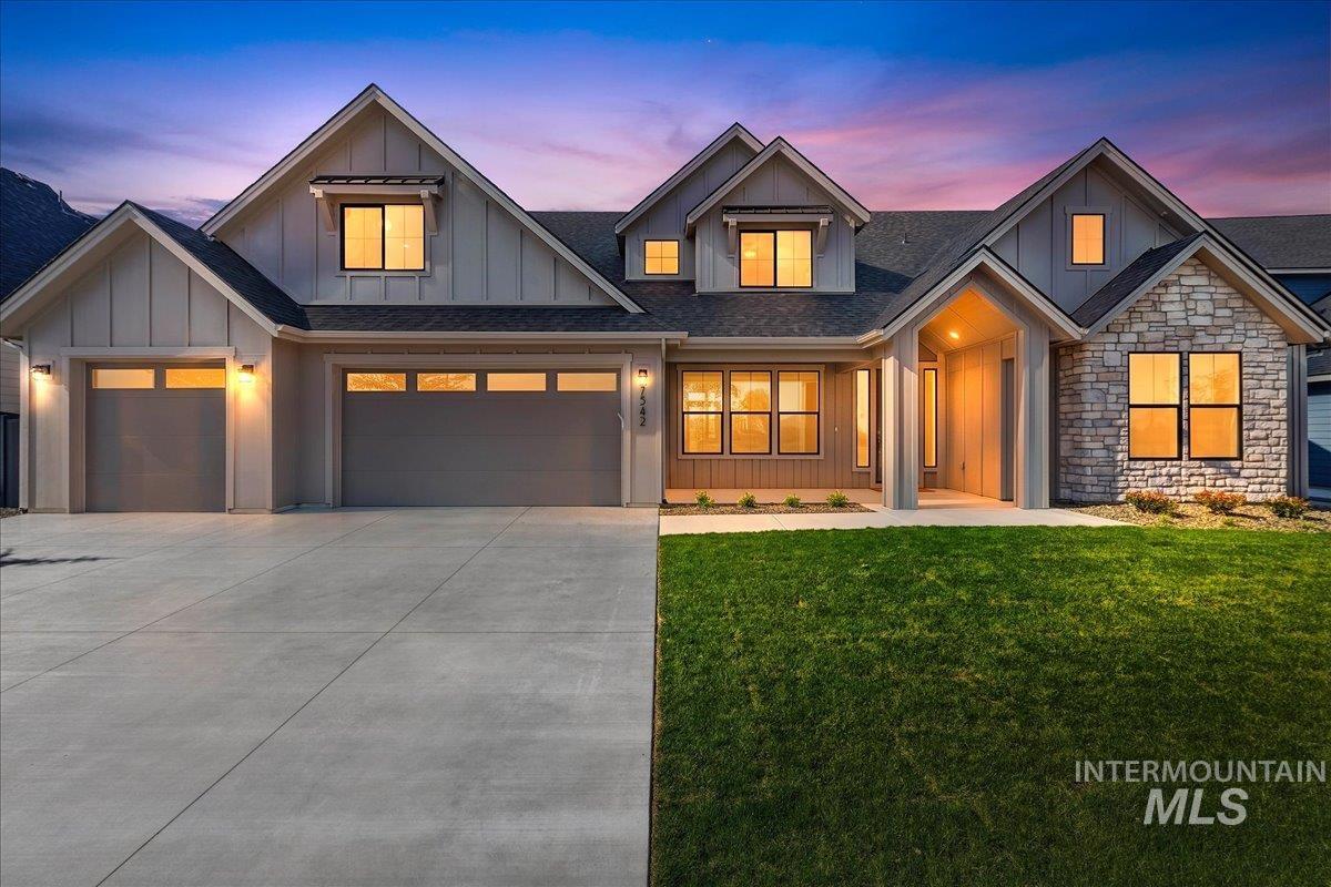 7542 W Flathead Lake St Unit: Shasta XXL D - QMI