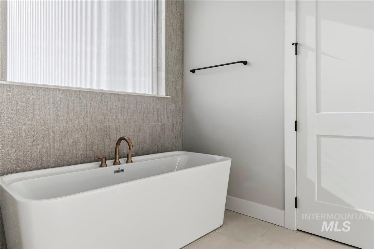 7856 W Flathead Lake Street Unit: Sierra Multi Gen