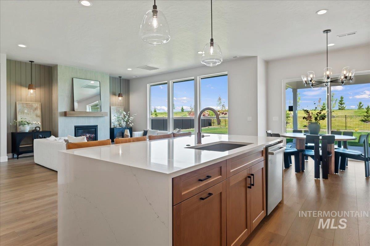 7856 W Flathead Lake Street Unit: Sierra Multi Gen