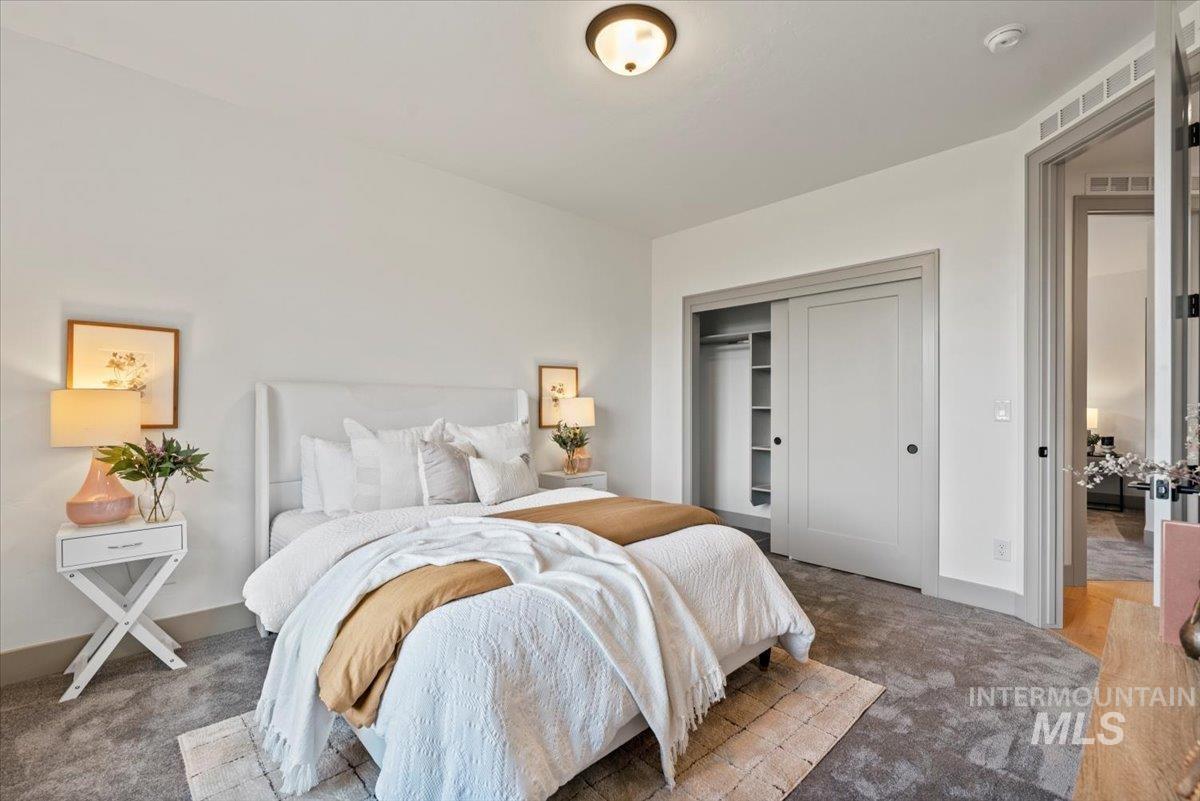 6426 W Danes Dr. Unit: Shasta XXL - TBB