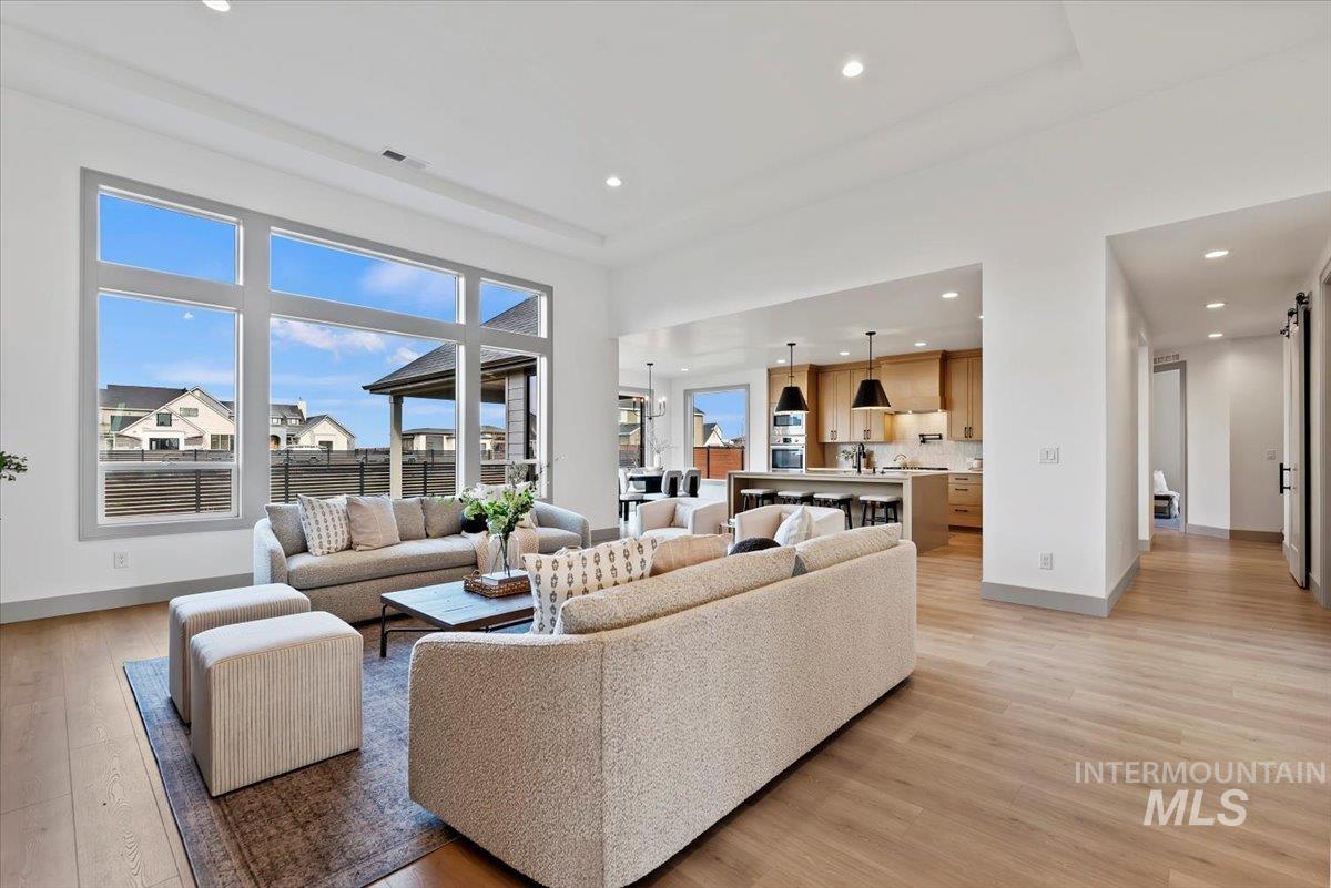 6426 W Danes Dr. Unit: Shasta XXL - TBB