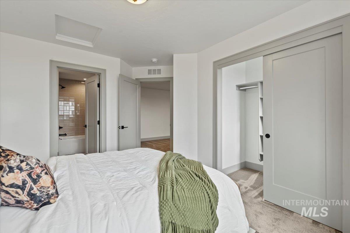 6426 W Danes Dr. Unit: Shasta XXL - TBB