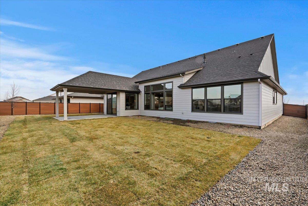 6426 W Danes Dr. Unit: Shasta XXL - TBB