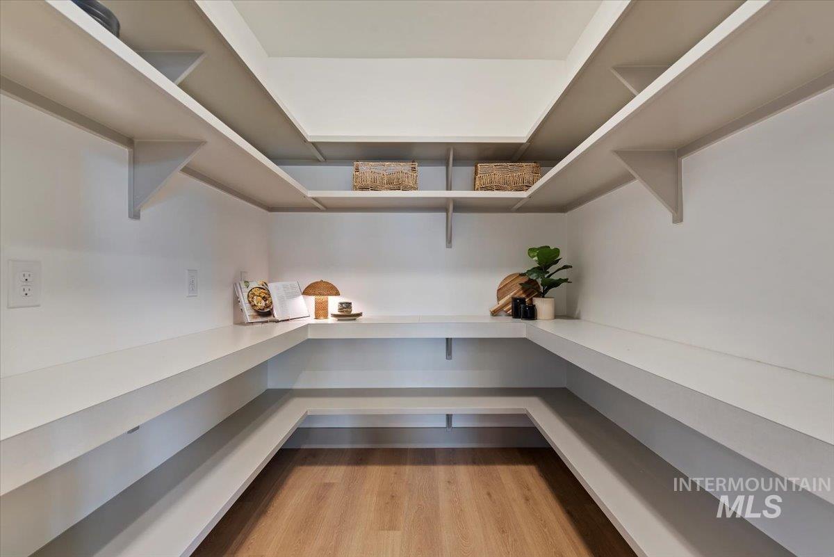 6426 W Danes Dr. Unit: Shasta XXL - TBB