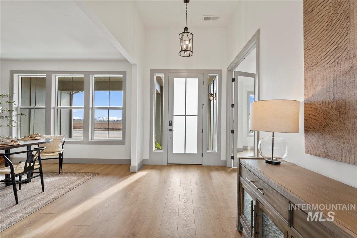 6426 W Danes Dr. Unit: Shasta XXL - TBB