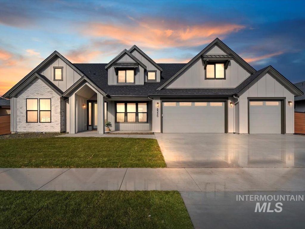 6426 W Danes Dr. Unit: Shasta XXL - TBB