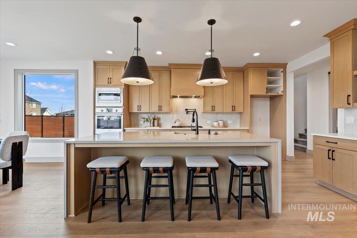 6426 W Danes Dr. Unit: Shasta XXL - TBB