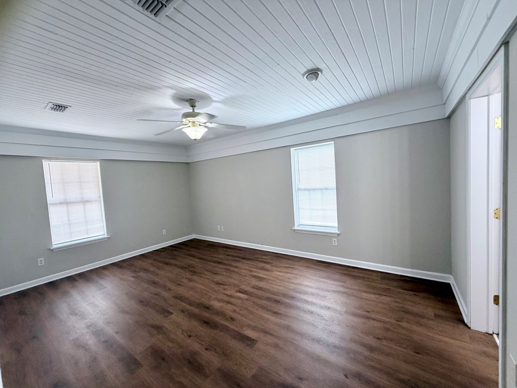 201 Highland Ave