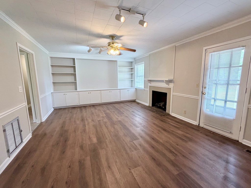 201 Highland Ave