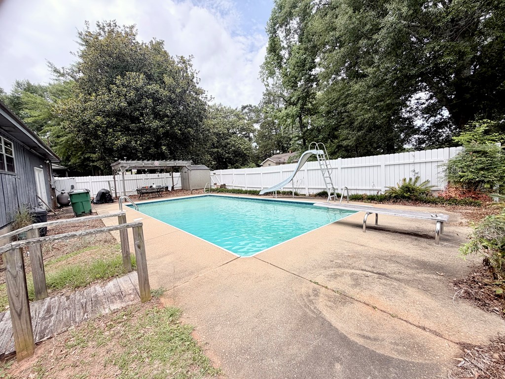 300 Botts Avenue