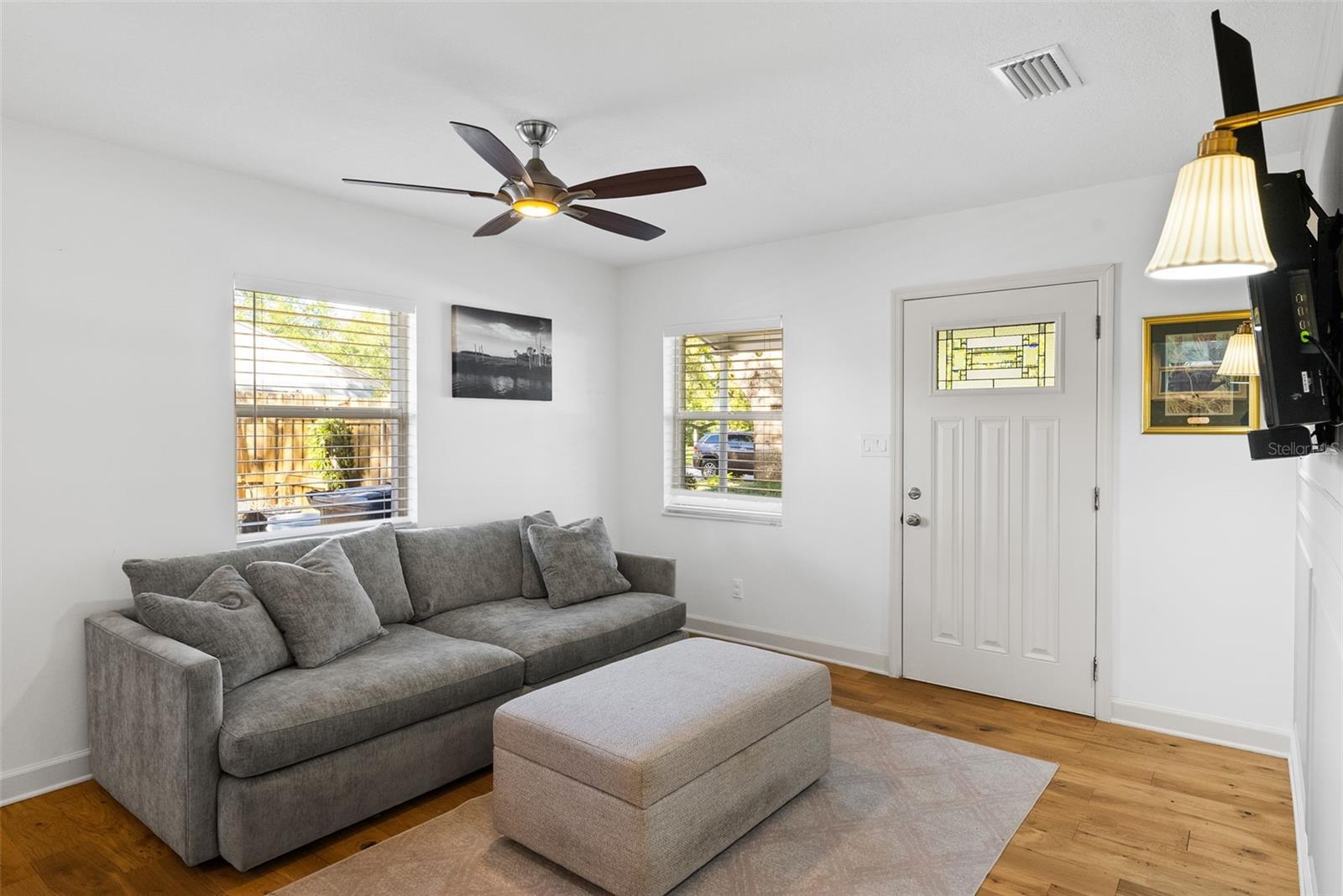 4722 W WALLCRAFT AVE