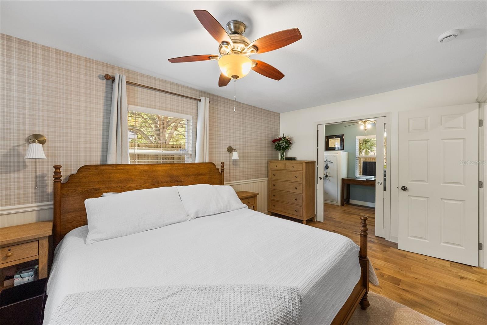 4722 W WALLCRAFT AVE