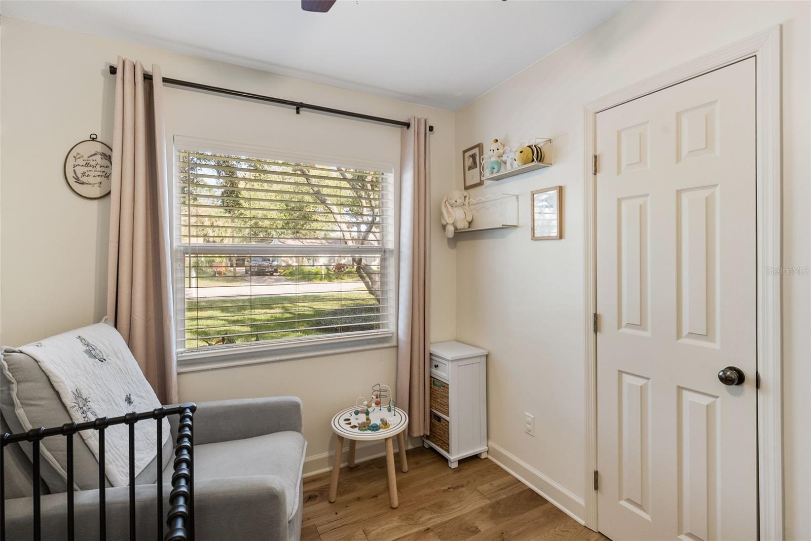 4722 W WALLCRAFT AVE