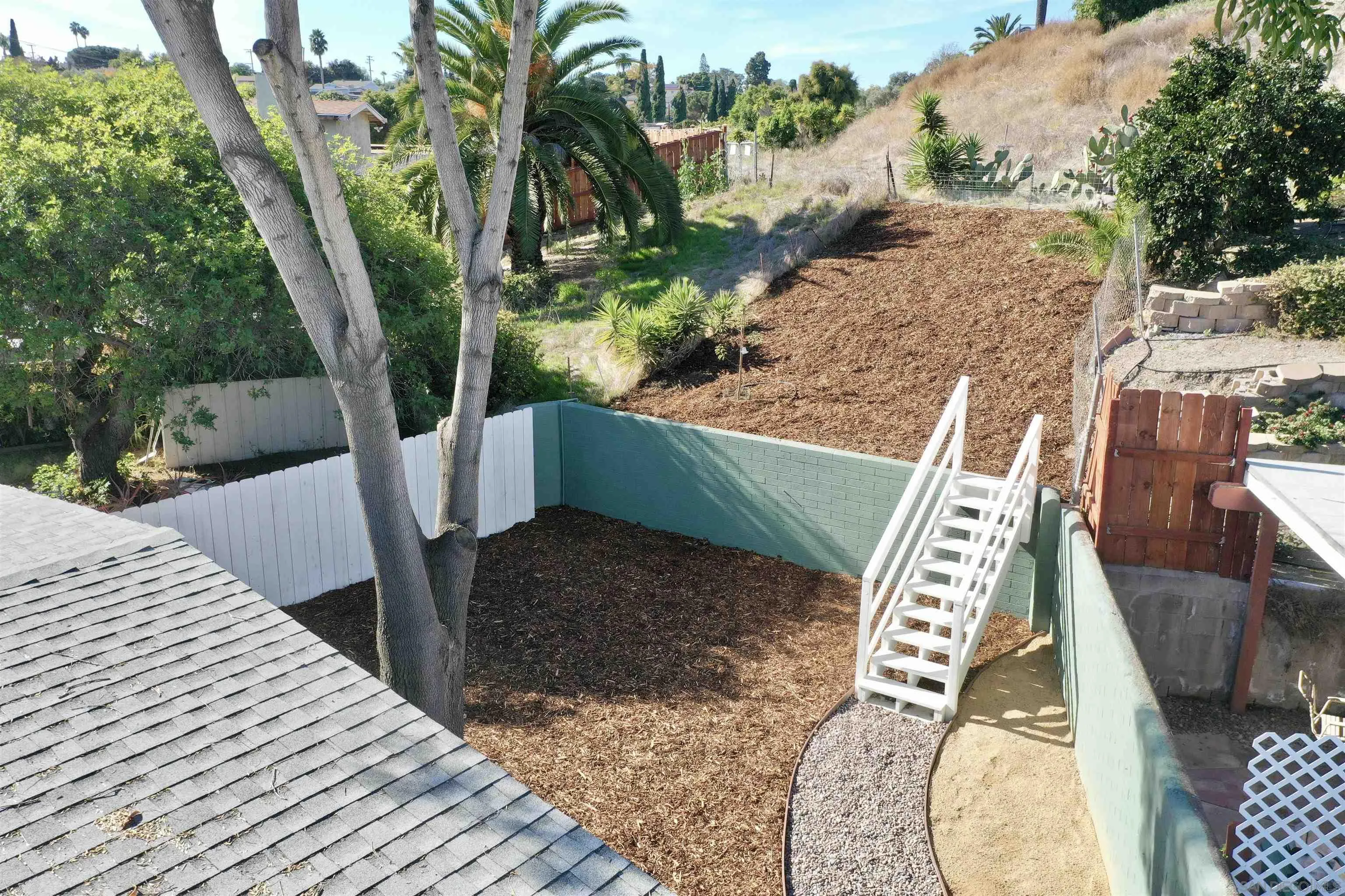 2422 Buena Vista Ave