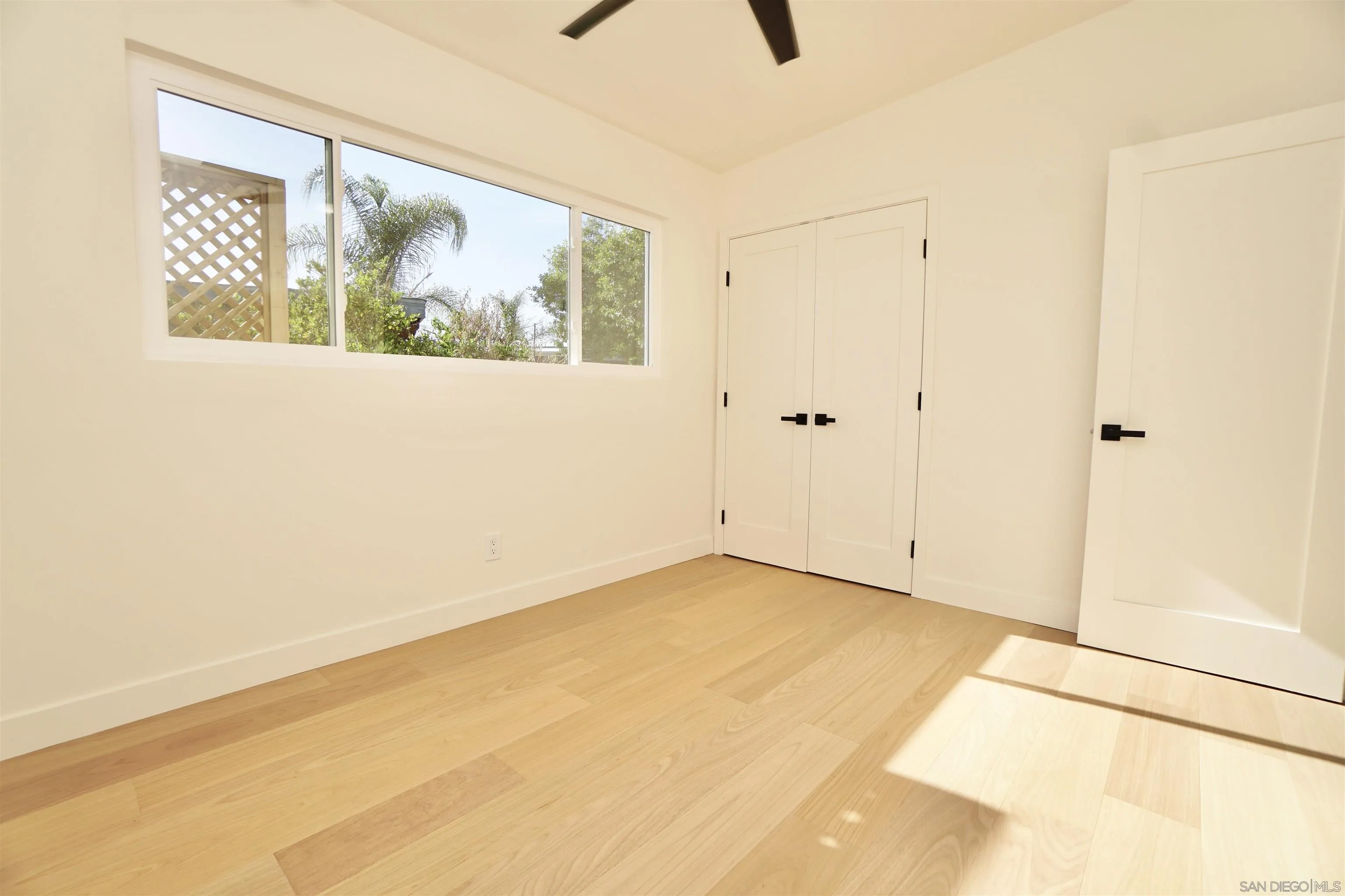 2422 Buena Vista Ave