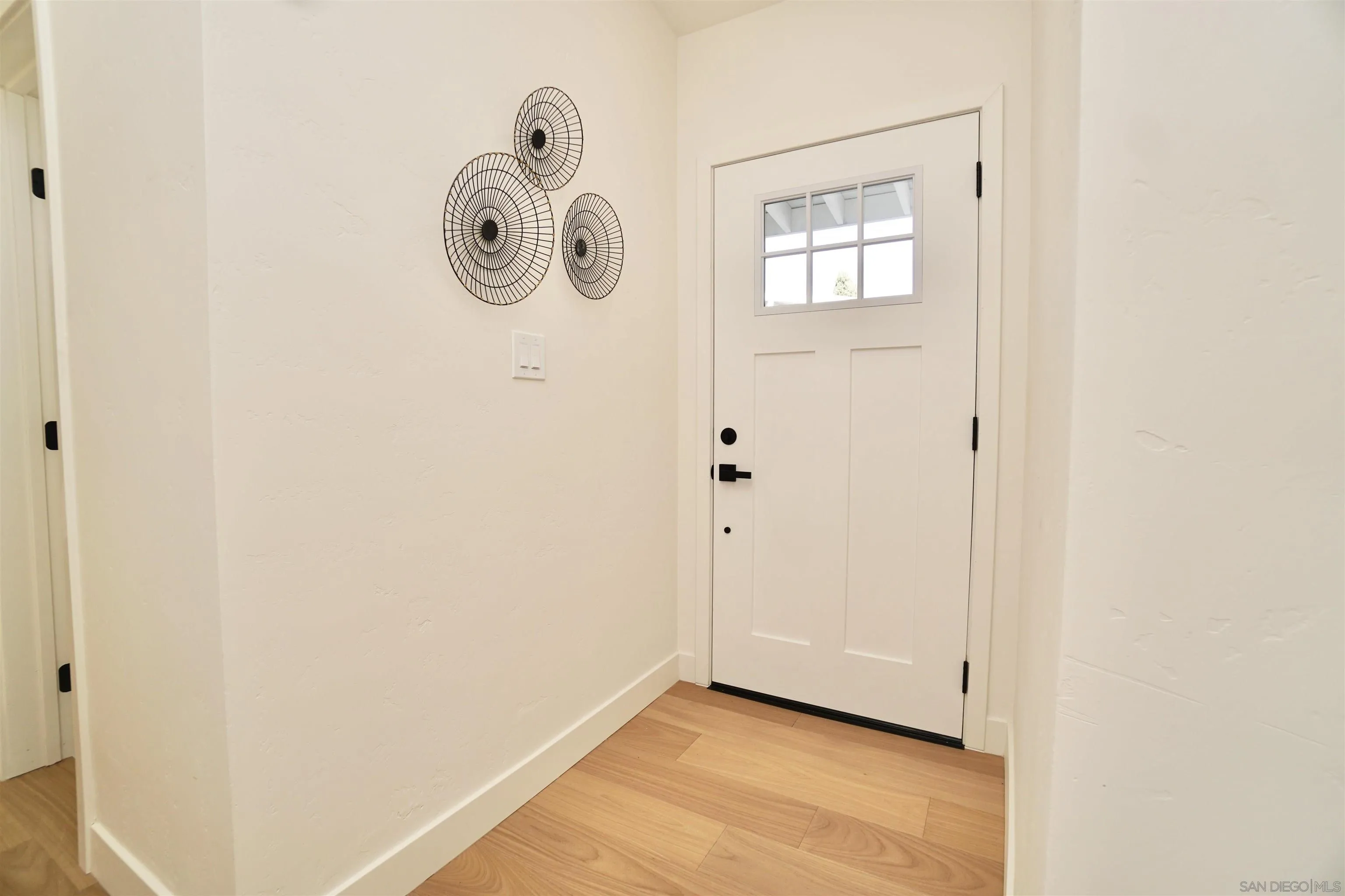 2422 Buena Vista Ave